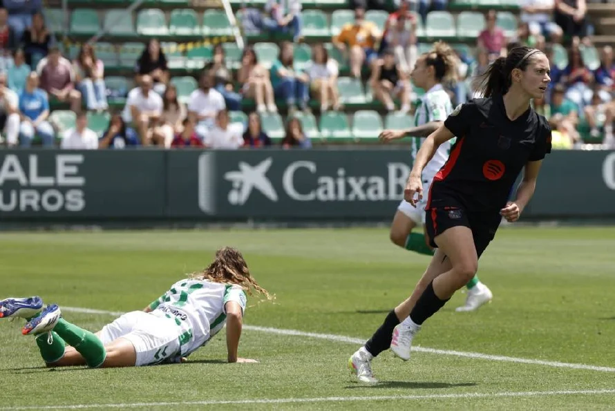 El Barcelona femenino, de nuevo campeón, y el Betis desciende