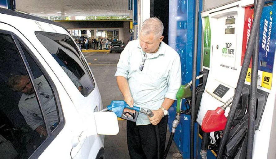 El precio de los combustibles no variará esta quincena y el galón diésel se venderá hasta por $3.28