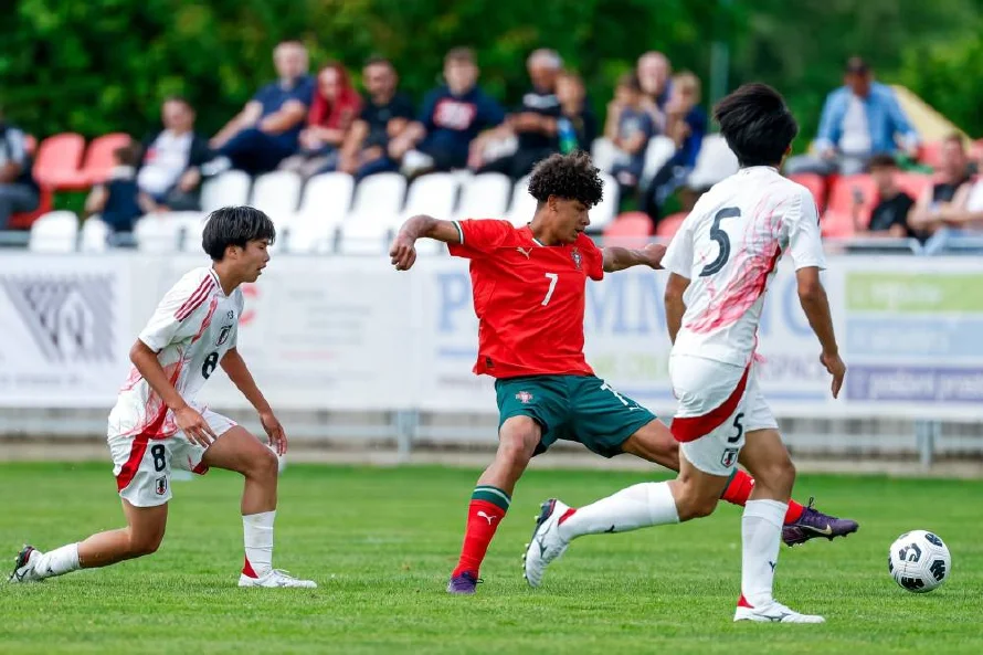 Cristianinho, hijo de Ronaldo, se estrena con victoria en su debut con Portugal