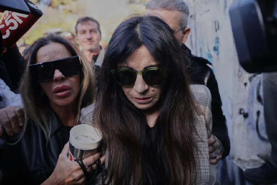 Hija de Maradona dice que su internación domiciliaria fue "una puesta en escena nefasta"