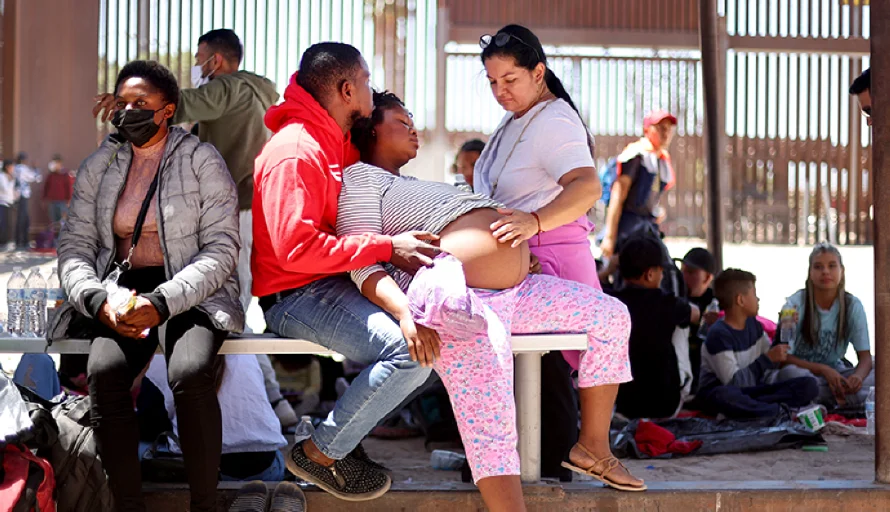 Una Salvadoreña y una guatemalteca demandan a Inmigración de EEUU por detenerlas en "condiciones inhumanas"