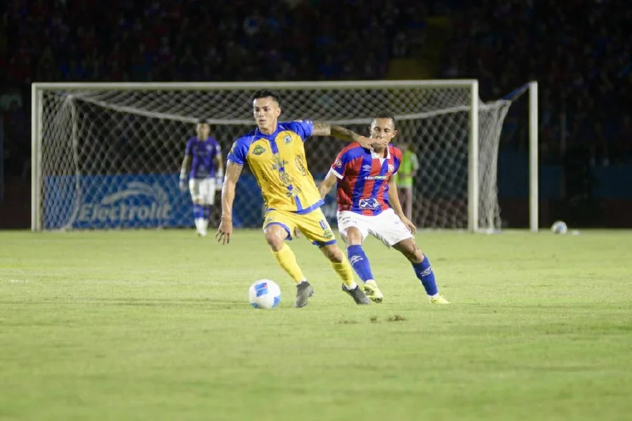 Municipal Limeño vence 2-1 a FAS en la ida de semifinales del Clausura 2025