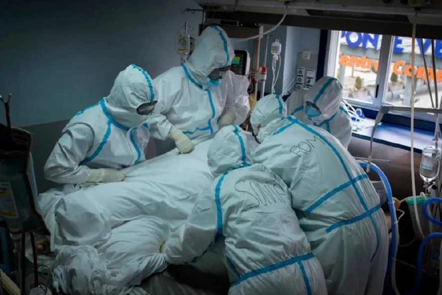 OMS: La humanidad perdió 1.8 años de esperanza de vida a nivel mundial por la pandemia