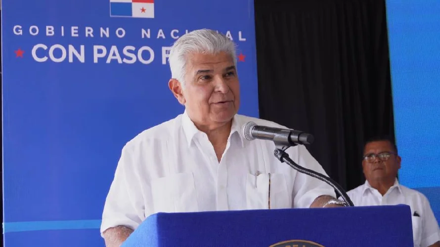 Mulino defiende que "hizo lo que corresponde" con el asilo de Martinelli en Colombia