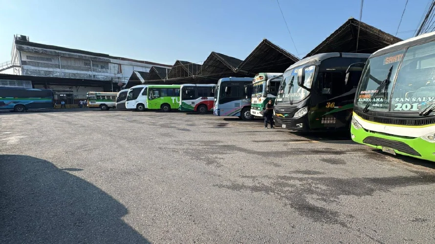 Empresarios anuncian acuerdo con administradores de la terminal de occidente por tarifa de ingreso