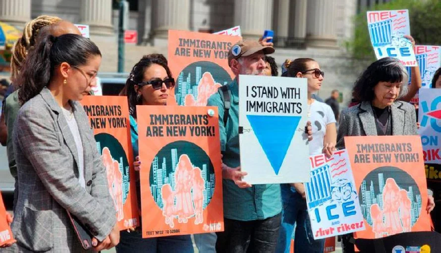 EEUU evalúa dar luz verde a "reality" donde migrantes competirían por ganar la ciudadanía