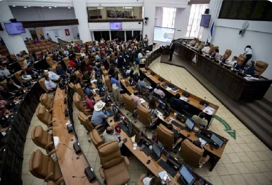 Oposición: Eliminar la doble nacionalidad a los nicaragüenses es una "acción totalitaria"