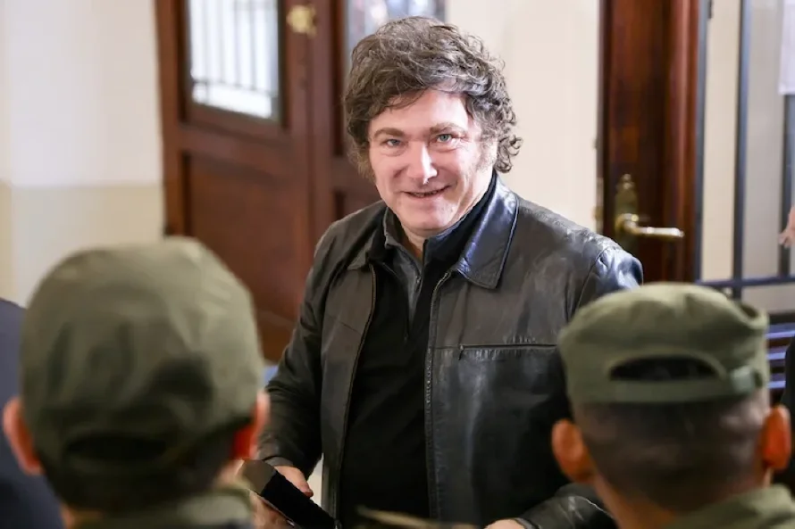 Milei logra un triunfo contundente en Buenos Aires y consolida su liderazgo en la derecha