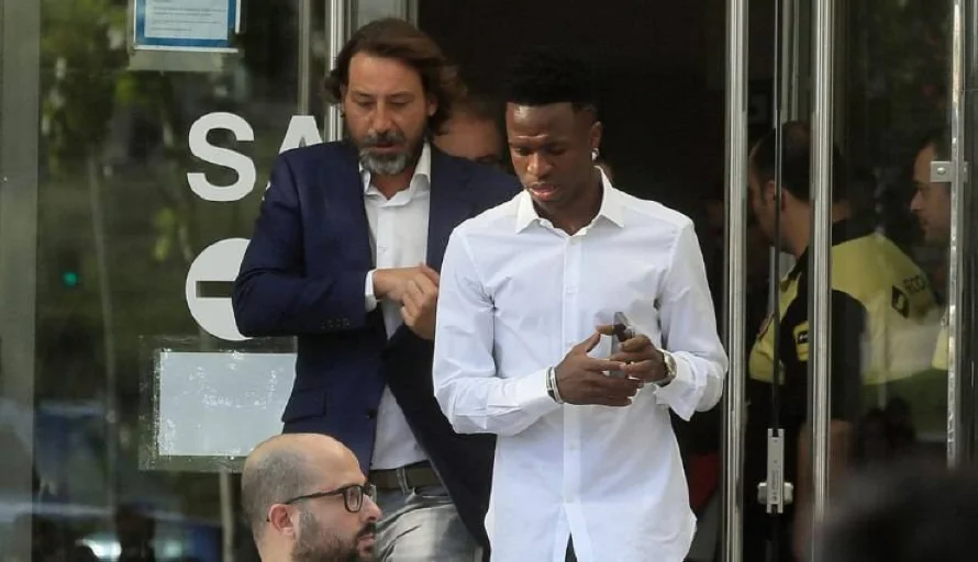 Vinicius Jr. relata que temió por su seguridad tras ver muñeco colgado con su camiseta