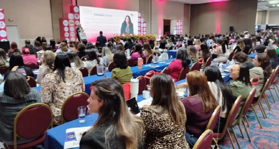 Más de 300 mujeres participaron en congreso de liderazgo de Camarasal