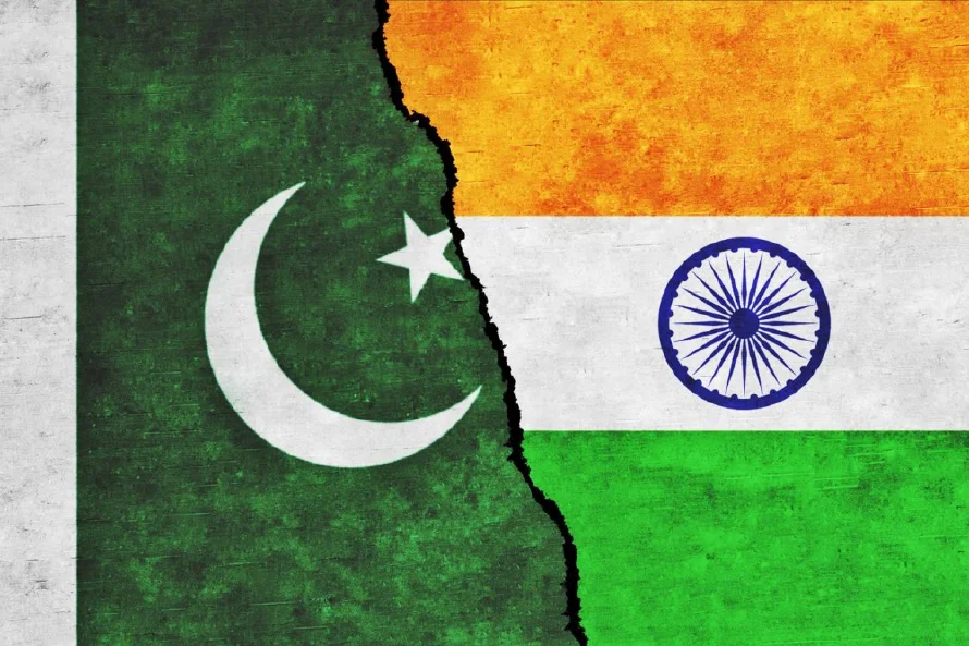 India acusa a Pakistán de pretender culpar a Nueva Delhi de "todos sus problemas internos"
