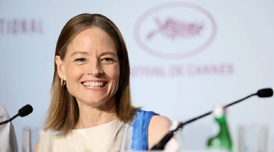 Jodie Foster orgullosa de ser "la vieja que dice: no te preocupes, todo va a estar bien"