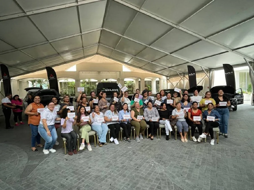 Excel Talleres capacitó a madres y clientes en mantenimiento automotriz preventivo