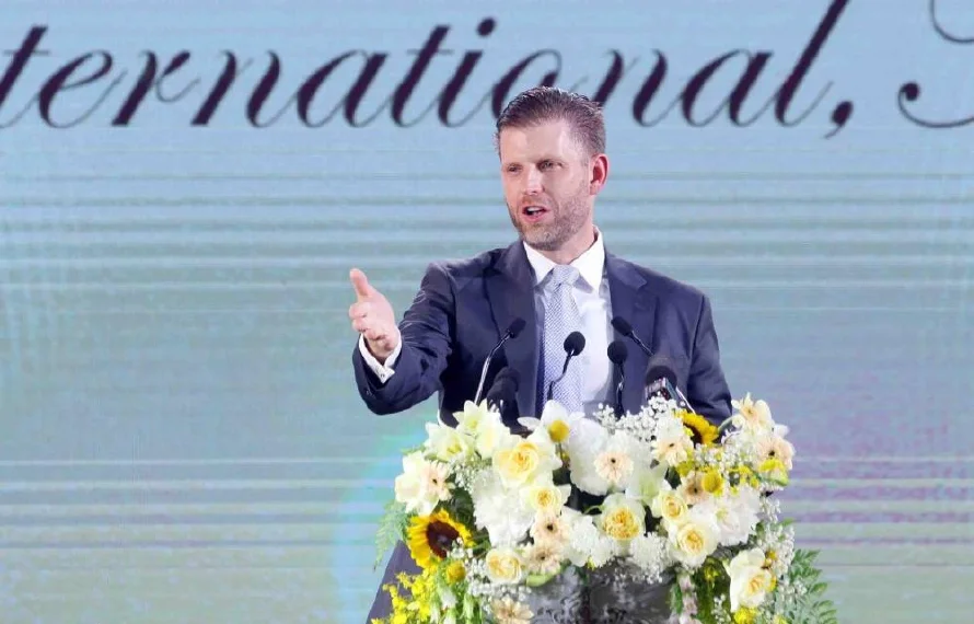 Un hijo de Trump explora construir un rascacielos y firma un proyecto de golf en Vietnam