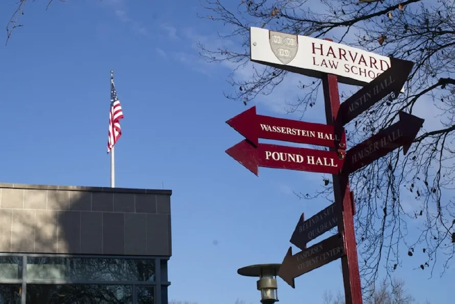 El Gobierno de Trump prohíbe a Harvard matricular a estudiantes extranjeros