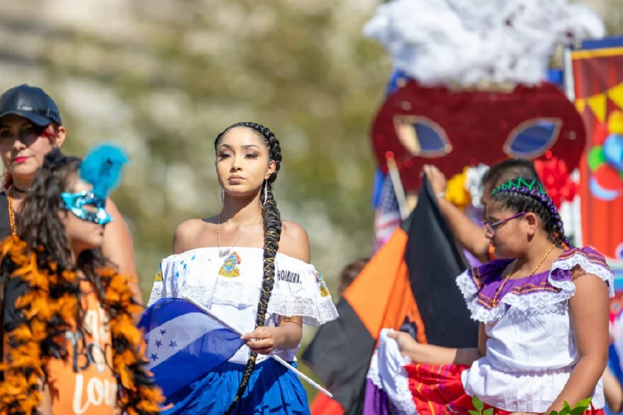 Unos 55,000 hondureños en EEUU temen perder su TPS tras el fallo contra los venezolanos