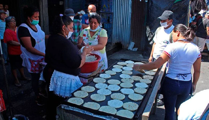 La canasta básica subió en abril por pan francés, tortillas y verduras más caras