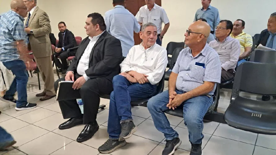 Empresarios del transporte seguirán procesados en libertad por no dar servicio gratuito