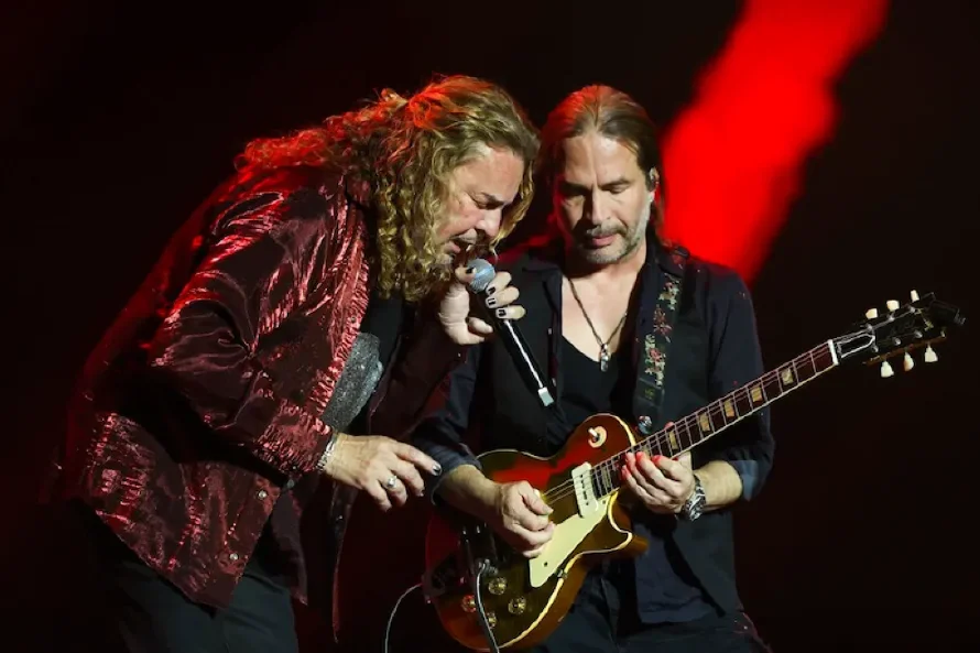 Fher Olvera asegura que Maná prepara nuevo disco con temas inéditos