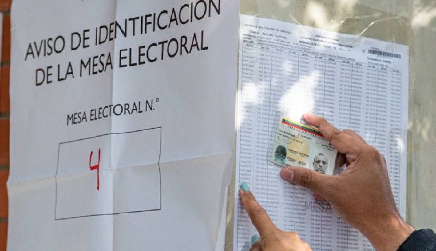 Poca afluencia de personas y una votación "rápida" caracterizan los comicios en Venezuela
