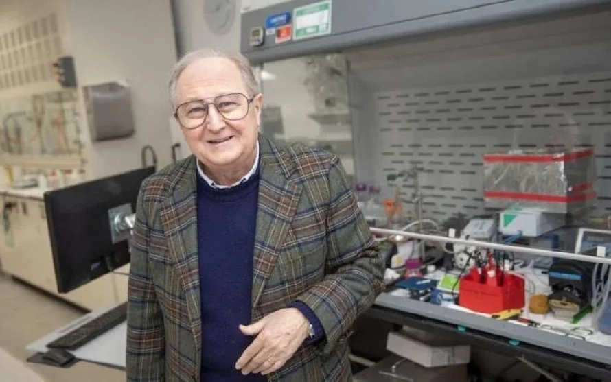 Científico español crea vida artificial desde cero en laboratorio de Harvard