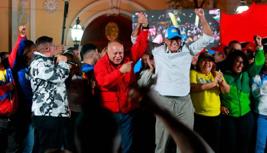 Jefe del Parlamento venezolano dice que el chavismo obtuvo 256 de 285 curules en comicios