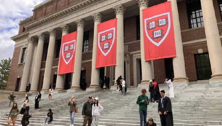Trump se dispone a cancelar todos los fondos federales destinados a la Harvard