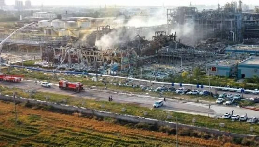 Al menos 5 muertos y 6 desaparecidos tras explosión en planta química del este de China
