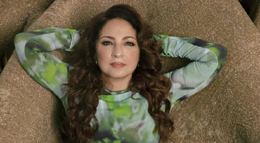 Gloria Estefan celebra 50 años de carrera con el estreno de su álbum "Raíces"