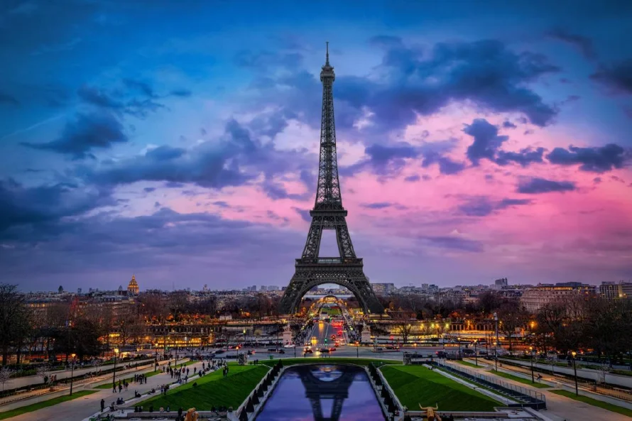 La Torre Eiffel brillará con cada gol del PSG en la final de la Liga de Campeones