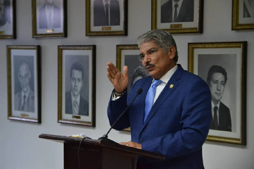 Norman Quijano fue arrestado en EEUU y está en centro de detención migratoria