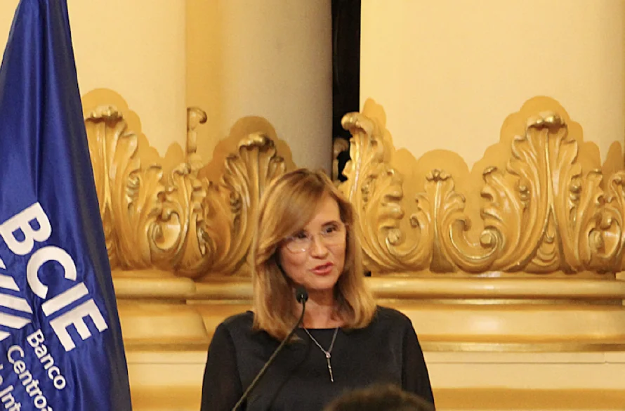 Presidenta del BCIE: Centroamérica tiene gran potencial para inversión