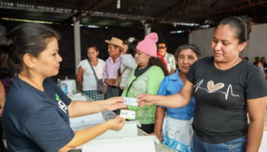 Hacienda transferirá $43 millones para bonos agrícolas, agromercados y derechos de vía