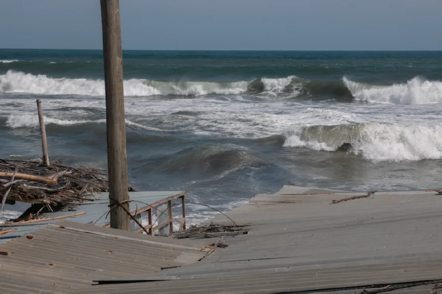 Fuerte oleaje e inundaciones advierte Medio Ambiente los días 1 y 2 de junio