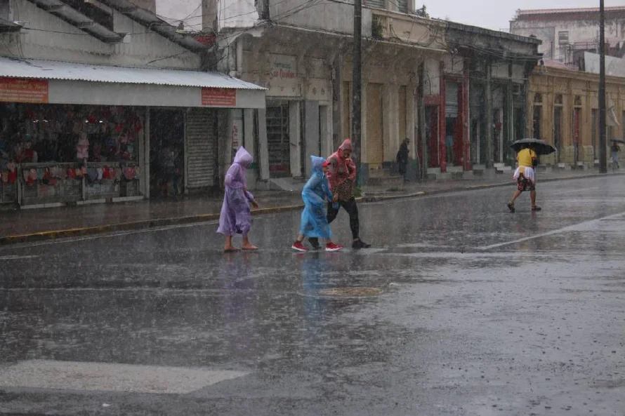 Aumentarán lluvias este domingo por acercamiento de la Zona de Convergencia Intertropical