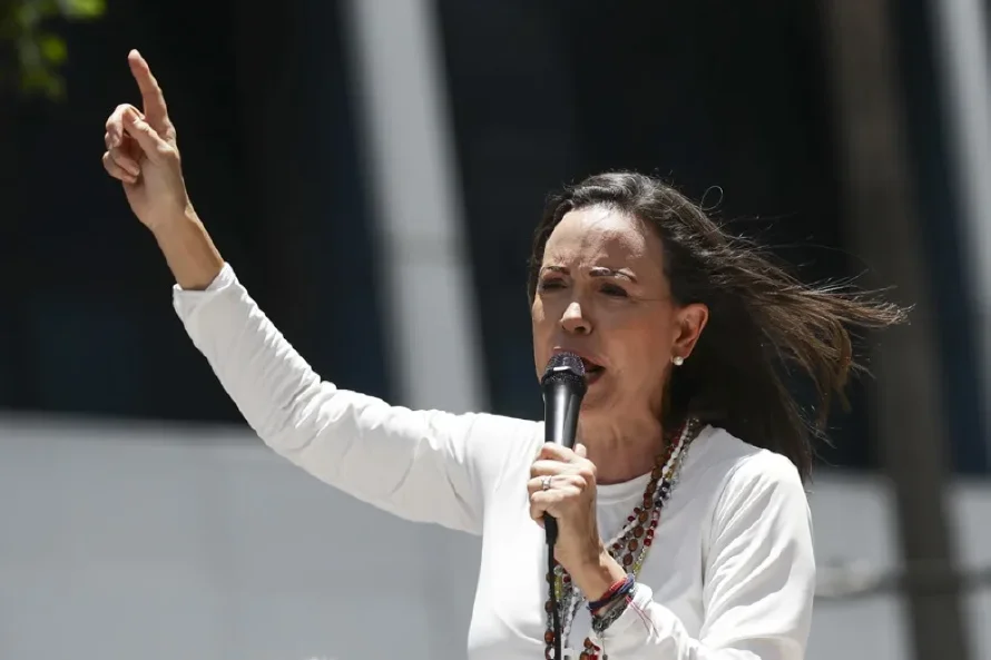 María Corina Machado dice que Maduro "está contra las cuerdas" tras las últimas elecciones