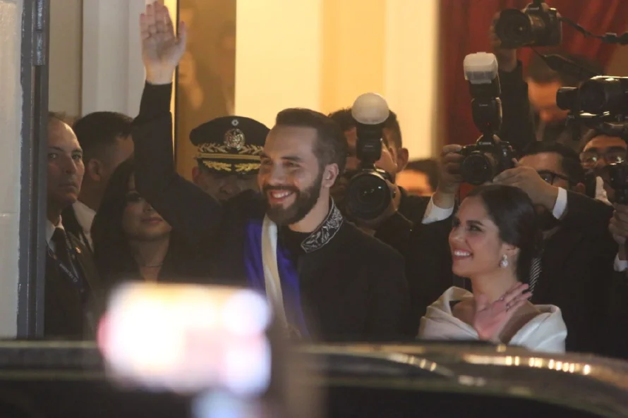 Bukele rechaza críticas de “fuerzas externas” y defiende Ley de Agentes Extranjeros