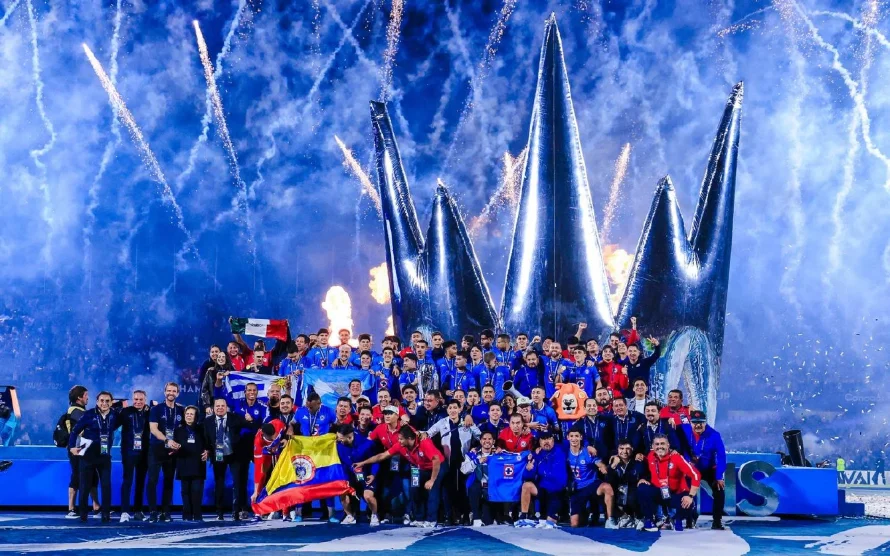 Cruz Azul arrasa 5-0 al Vancouver y conquista su séptima corona en Concacaf