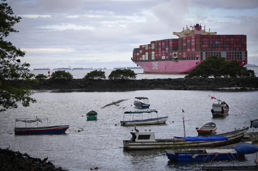 Buque que transita, paga: Canal de Panamá ante pedido de paso gratis de EE.UU.