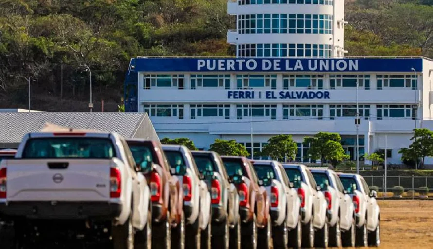 El Salvador fue el tercer país en la región que menos importó vehículos en 2024