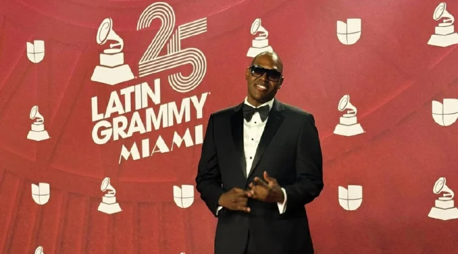 Magic Juan, exmiembro de Proyecto Uno, presenta su nuevo álbum: “Rey a Rey”