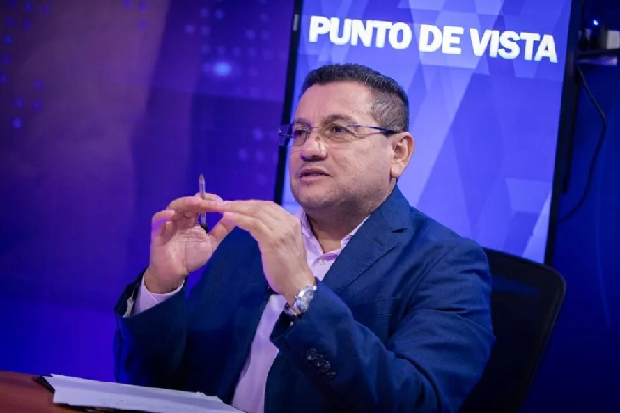 Ministro de Trabajo tuvo que dar explicaciones a la OIT, pero asegura fue "muy exitoso"