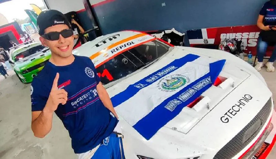 Salvadoreño gana el primer lugar de la categoría Súper V8 del GT Challenge en las Américas en Panamá