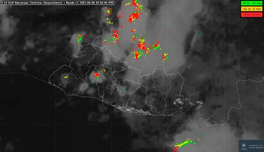 Prevén lluvias durante la noche del domingo
