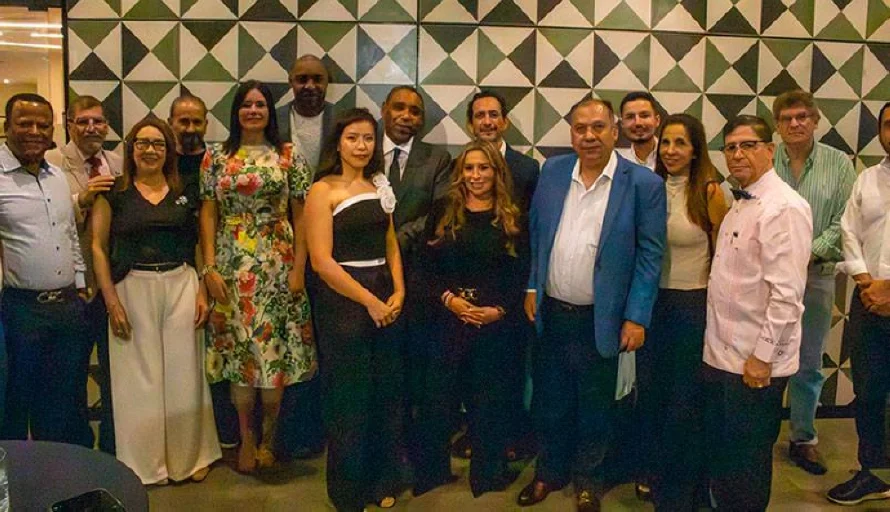República Dominicana realiza el primer foro de inversión en El Salvador