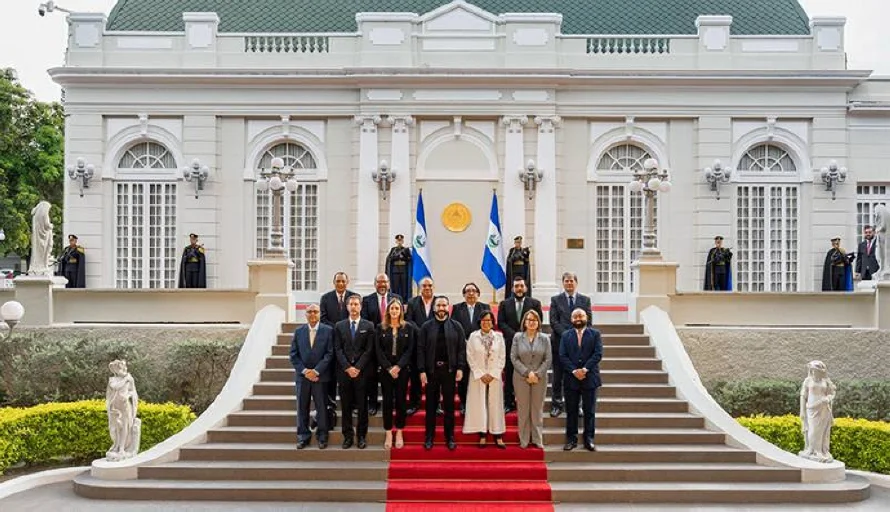 Coexport entrega a Bukele un plan para incrementar 10 % las exportaciones