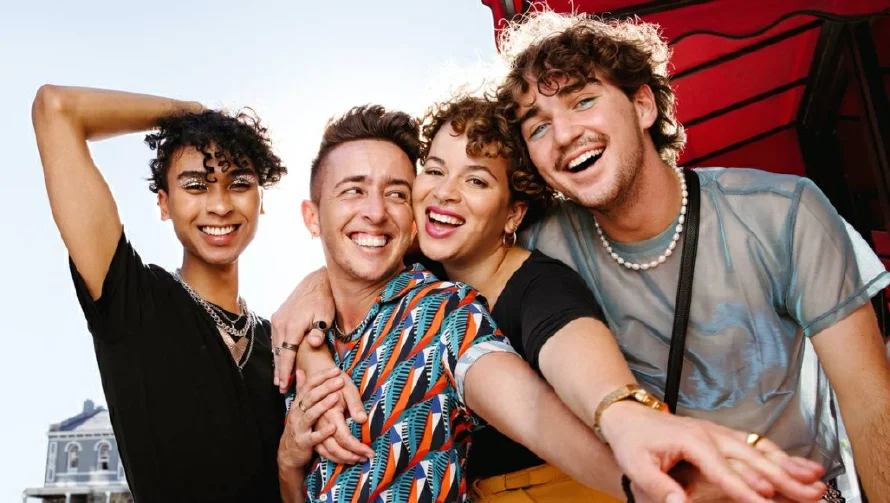 Voces Queer tomarán el micrófono: un conversatorio para pensar la resistencia joven