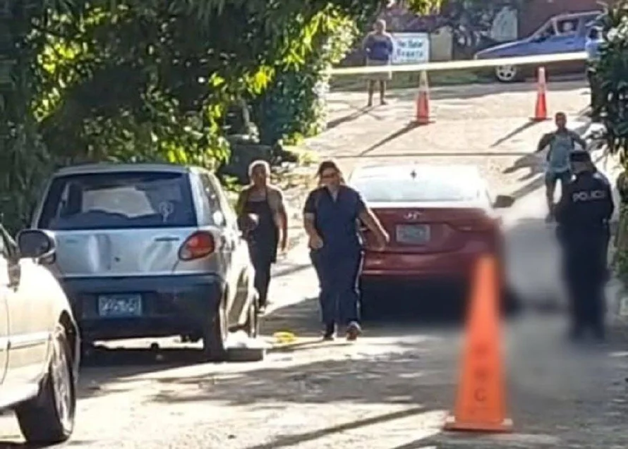Mujer muere tras ser atropellada por vehículo en Sonsonate