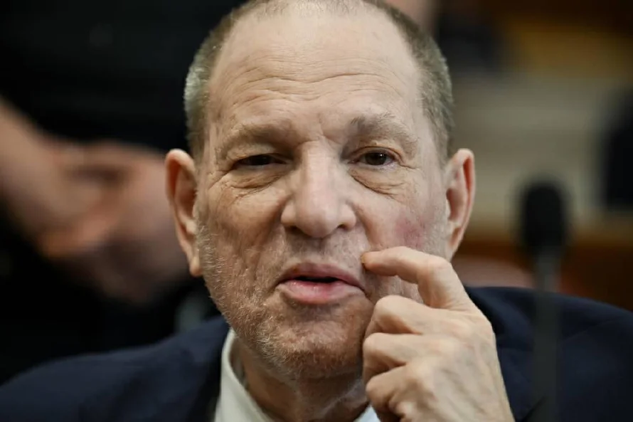 El productor Harvey Weinstein declarado culpable de un cargo de agresión sexual