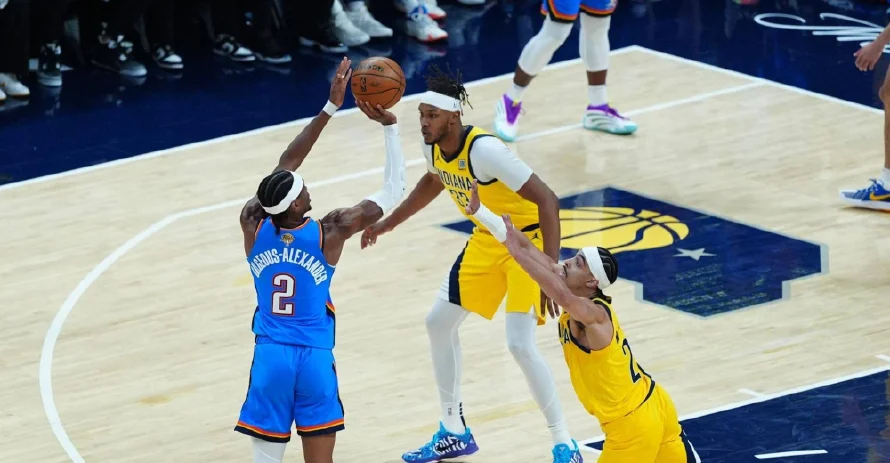 Indiana vence 116-107 a Oklahoma y toma ventaja en la serie